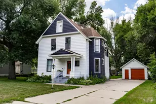 522 E Adolphus Ave, Fergus Falls, MN 56537 - Photo 1