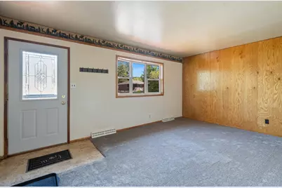 308 Arlington Rd, Hoyt Lakes, MN 55750 - Photo 3