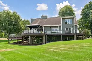 10631 Niblick Ln, Eden Prairie, MN 55347 - Photo 53