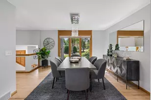 10631 Niblick Ln, Eden Prairie, MN 55347 - Photo 11