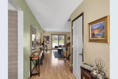 10203 Scarborough Road, Bloomington, MN 55437 - Photo 15