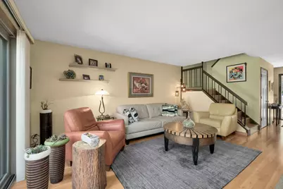 10203 Scarborough Road, Bloomington, MN 55437 - Photo 3