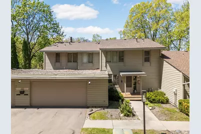 10203 Scarborough Road, Bloomington, MN 55437 - Photo 39