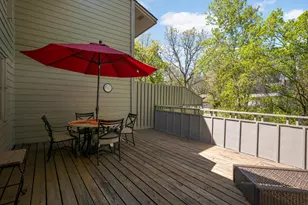 10203 Scarborough Rd, Bloomington, MN 55437 - Photo 21