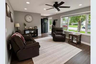 305 E 12th Street, Redwood Falls, MN 56283 - Photo 13
