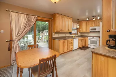 1627 7th Avenue SE, Rochester, MN 55904 - Photo 7