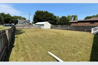 222 Center Avenue W, Clara City, MN 56222 - Photo 5