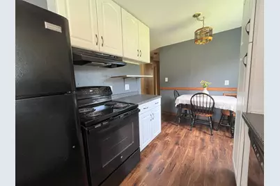 222 Center Avenue W, Clara City, MN 56222 - Photo 9