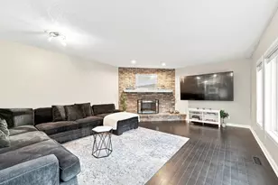 6170 Dallas Ln N, Plymouth, MN 55446 - Photo 5