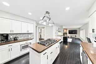 6170 Dallas Ln N, Plymouth, MN 55446 - Photo 13