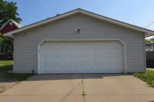 806 E 36th St, Minneapolis, MN 55407 - Photo 7
