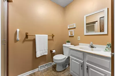 1232 Woodley Street E, Northfield, MN 55057 - Photo 17