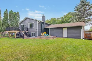 7432 Drew Ave N, Brooklyn Park, MN 55443 - Photo 21