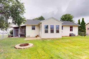 635 NW 6th Street NW, Plainview, MN 55964 - Photo 33