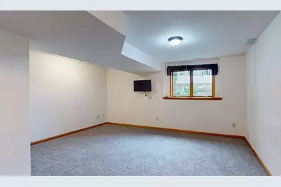 635 NW 6th Street NW, Plainview, MN 55964 - Photo 23
