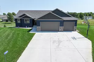 5113 Patriot Ct NE, Alexandria, MN 56308 - Photo 1