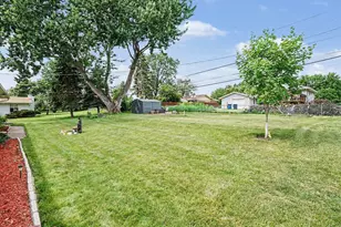 981 Oriole Dr, Apple Valley, MN 55124 - Photo 23