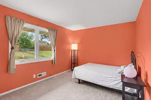 981 Oriole Dr, Apple Valley, MN 55124 - Photo 9
