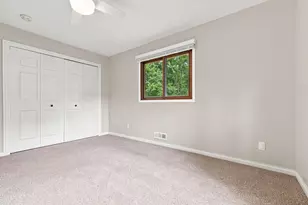 25715 Wildrose Ln, Excelsior, MN 55331 - Photo 33