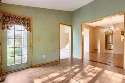 1896 Beebe Road, Maplewood, MN 55109 - Photo 9