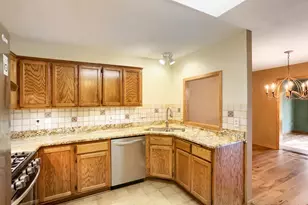 1896 Beebe Rd, Maplewood, MN 55109 - Photo 7