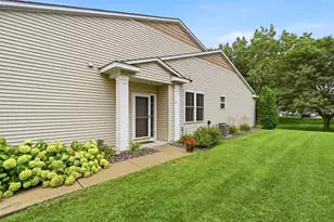 11263 Hastings St NE, Blaine, MN 55449 - Photo 3