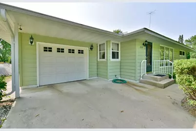 2305 10th Avenue S, Saint Cloud, MN 56301 - Photo 3
