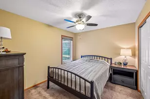 2703 Spy Glass Dr, Chaska, MN 55318 - Photo 33