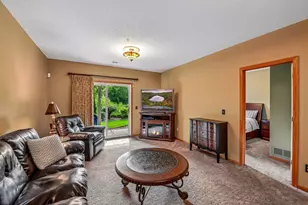 2703 Spy Glass Dr, Chaska, MN 55318 - Photo 37