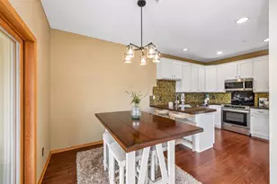 2703 Spy Glass Dr, Chaska, MN 55318 - Photo 15