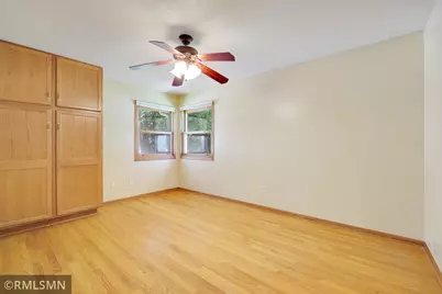 1066 Beatrice Street, Eagan, MN 55065 - Photo 9