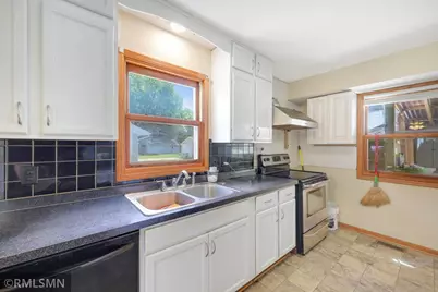 1066 Beatrice Street, Eagan, MN 55065 - Photo 7