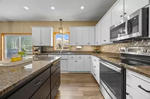 1669 Lakeland Cir, Centerville, MN 55038 - Photo 9