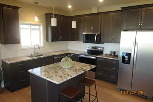 1804 Sunny Pl SE, Pine Island, MN 55963 - Photo 5