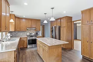 1467 Kings Crest, Eagan, MN 55122 - Photo 27