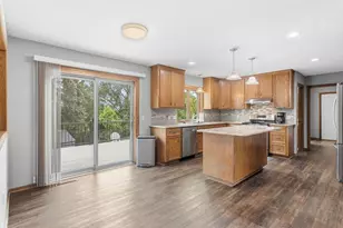 1467 Kings Crest, Eagan, MN 55122 - Photo 7