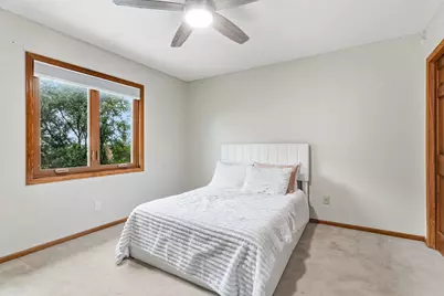 1467 Kings Crest, Eagan, MN 55122 - Photo 7