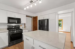 2235 Archer Ln N, Plymouth, MN 55447 - Photo 19