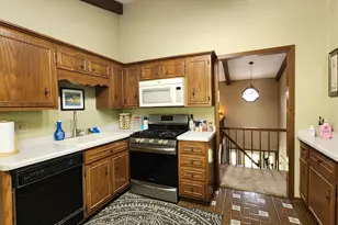 8325 Skunk Hollow Trail, Cannon Falls, MN 55009 - Photo 11