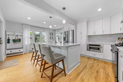 5701 Vincent Avenue S, Minneapolis, MN 55410 - Photo 9