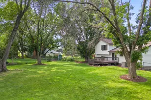 8233 Nevada Cir, Bloomington, MN 55438 - Photo 3