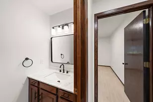 8233 Nevada Cir, Bloomington, MN 55438 - Photo 17
