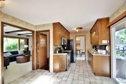 5526 Unity Avenue N, Crystal, MN 55429 - Photo 3