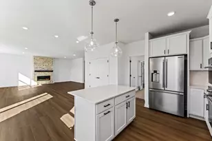 19987 Gadston Ln, Lakeville, MN 55044 - Photo 5