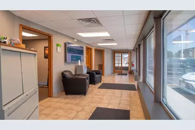 903 Broadway Avenue N, Rochester, MN 55906 - Photo 5