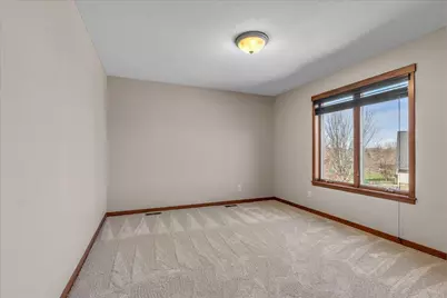 16931 E Lake Drive, Lakeville, MN 55044 - Photo 37