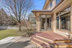 16931 E Lake Dr, Lakeville, MN 55044 - Photo 51