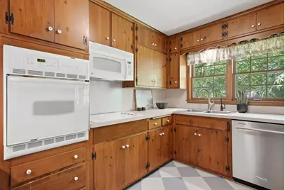 6930 Foxglove Circle, Excelsior, MN 55331 - Photo 21