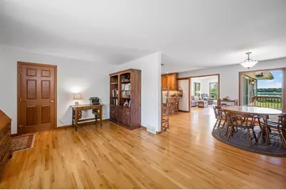 326 Fox Lake Avenue, Sherburn, MN 56171 - Photo 5