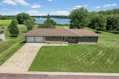 326 Fox Lake Avenue, Sherburn, MN 56171 - Photo 1